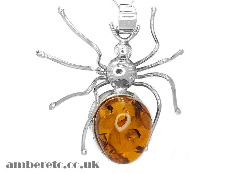 Handmade jewellery with Baltic amber 